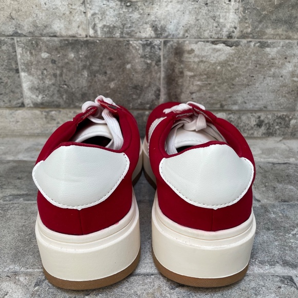 ❤️ MADDEN GIRL RED PLATFORM SNEAKERS NEW SIZE 8.5 NEW - Picture 4 of 7